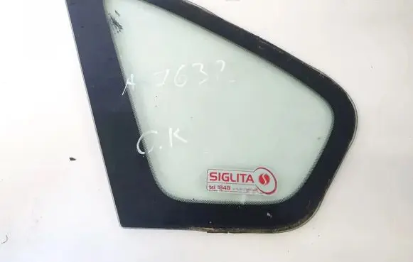 Subaru Legacy Rear side window
