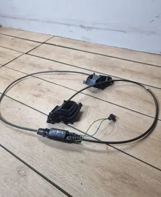 Mercedes-Benz E W211 Curtain motor 0745550