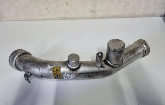 Mercedes-Benz E W212 Intercooler hose/pipe A2045840047