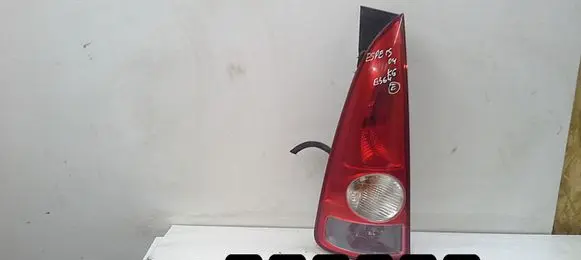 Renault Espace II Rear/tail lights 8200027153