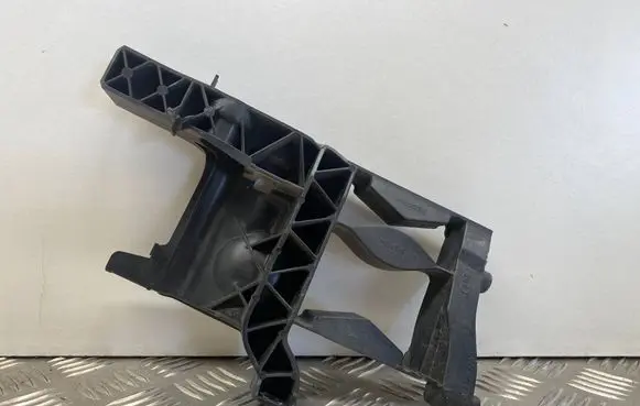 Audi A7 S7 4G Headlight/headlamp mounting bracket 4G8805608A