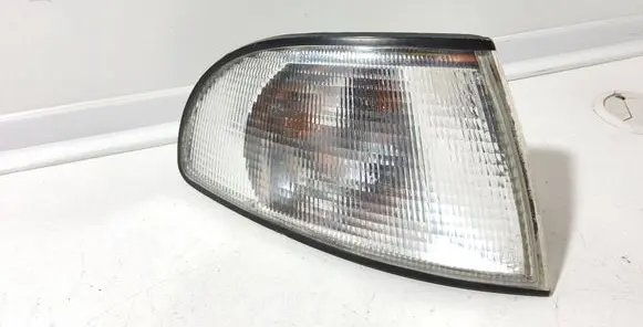 Audi A4 S4 B5 8D Front indicator light 183565B