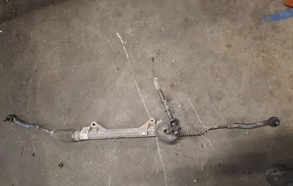 Nissan Juke I F15 Steering rack 01523