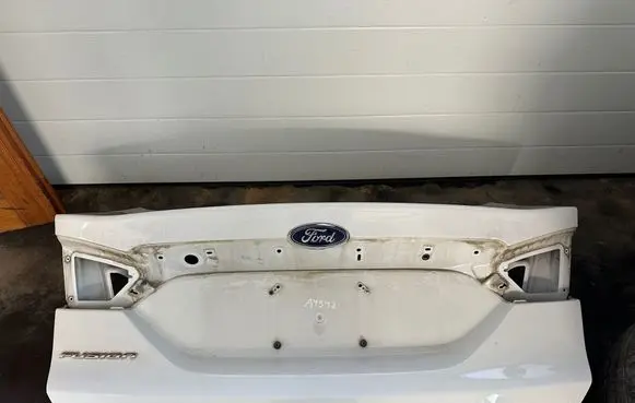 Ford Fusion II Tailgate/trunk/boot lid