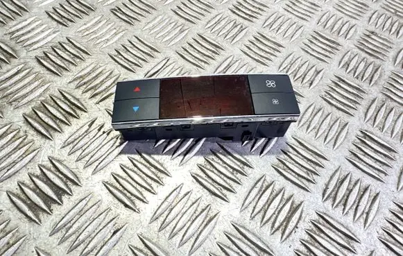 Mercedes-Benz E W212 Climate control unit 2048303290