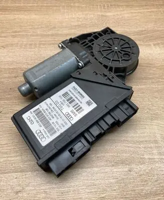 Audi A8 S8 D3 4E Rear door window regulator motor 4E0959802C 4E0910802A