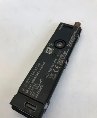 Mercedes-Benz EQS V297 Aerial antenna amplifier A2239053708