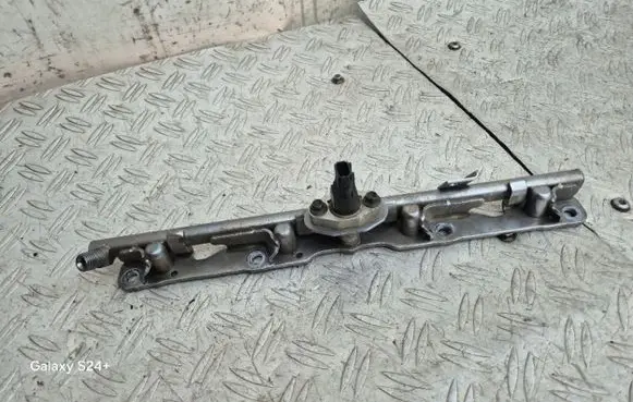 Fuel main line pipe