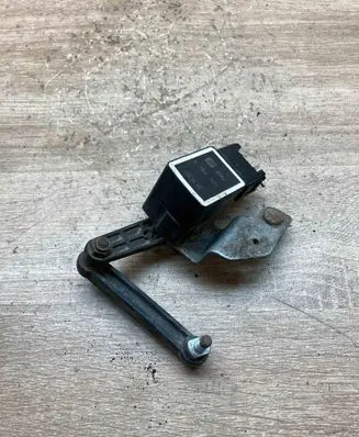 BMW 5 E60 E61 Headlight/headlamp level sensor 6784700