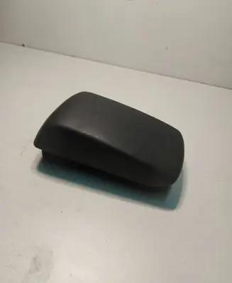 Mazda 3 I Armrest 