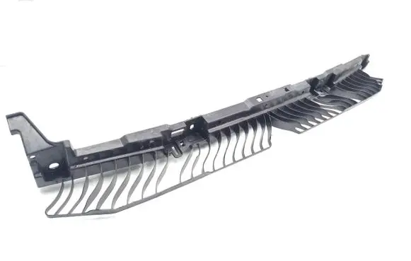 Rear bumper mounting bracket