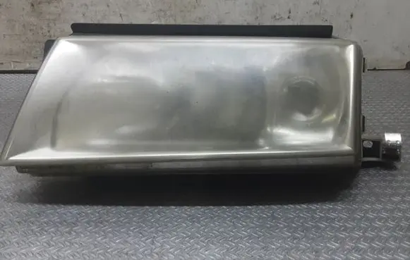 Skoda Octavia Mk1 (1U) Headlight/headlamp 206232B