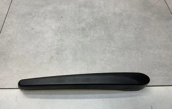 Opel Mokka X Rear wiper blade arm 
