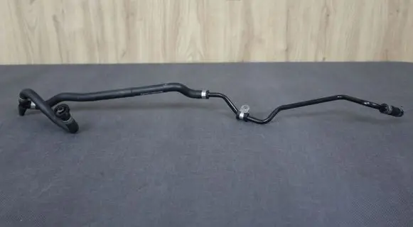 Mercedes-Benz SLK R172 Engine coolant pipe/hose 1725011925 A1725011925