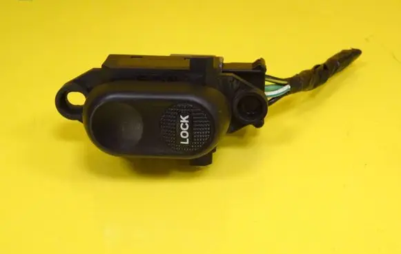 Chrysler PT Cruiser Electric window control switch 04671623AA