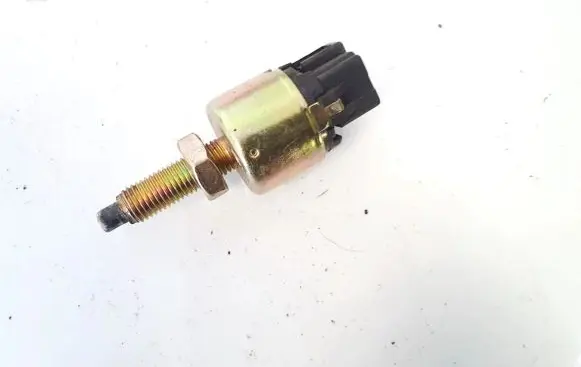 SsangYong Rexton Brake pedal sensor switch