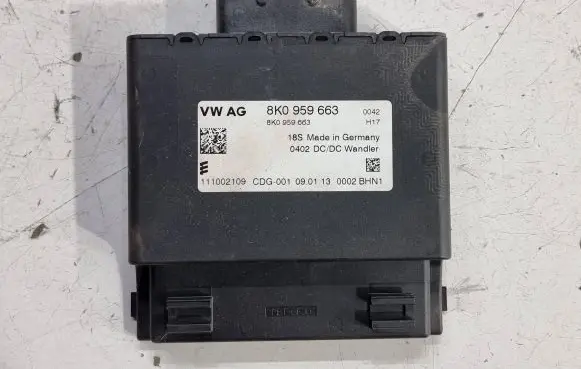 Audi A5 8T 8F Other control units/modules 8K0959663 111002109