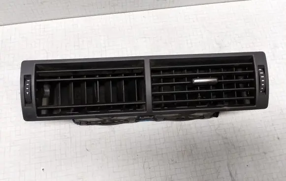 Audi A4 S4 B7 8E 8H Dash center air vent grill 8E0820951H