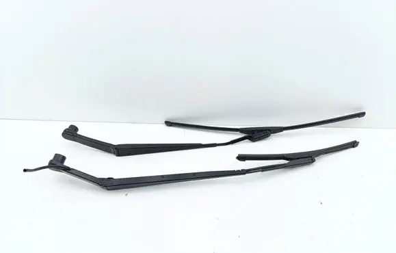 Subaru Forester SK Windshield/front glass wiper blade 