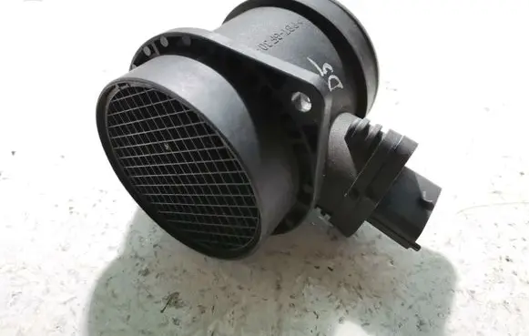 Volvo V70 Mass air flow meter 0280218088