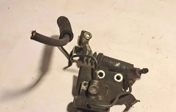 Toyota Corolla Verso E121 Brake power pressure regulator 3149612020