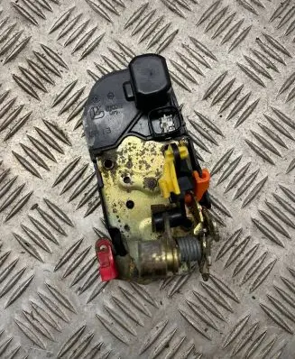 Chrysler Grand Voyager IV Front door lock