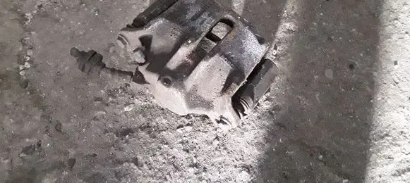 Renault Scenic II - Grand scenic II Front brake caliper