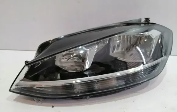 Volkswagen Golf VII Headlight/headlamp