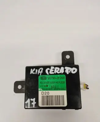 KIA Cerato Door central lock control unit/module 957902F200