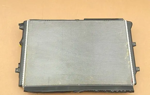 Seat Alhambra (Mk2) Coolant radiator 5N0121253P