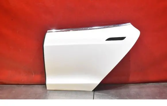 Tesla Model S Rear door