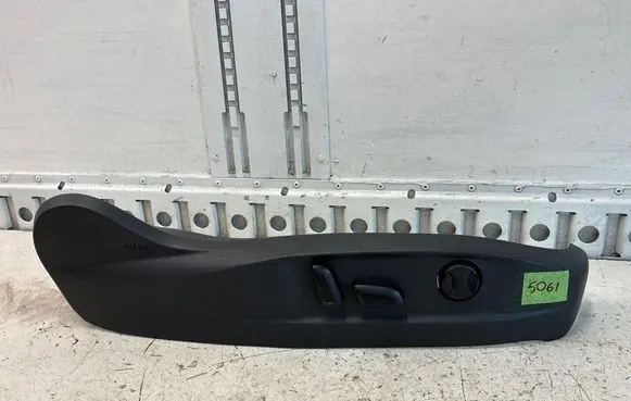 Volkswagen PASSAT B8 Seat trim 3G0881318J 3G0881318D 3G0881318E