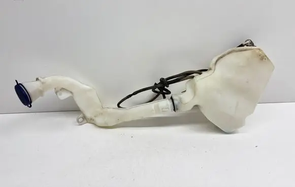 Peugeot 208 I Windshield washer fluid reservoir/tank 968398868000