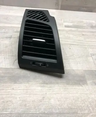 BMW 1 E81 E87 Dashboard side air vent grill/cover trim P0102044 4480