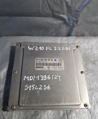Mercedes-Benz E W210 Engine control unit/module A0245452832