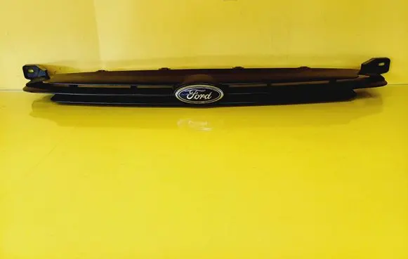 Ford Escort Front grill 95AB8200AB