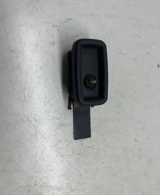 BMW 5 E28 Wing mirror switch 136432