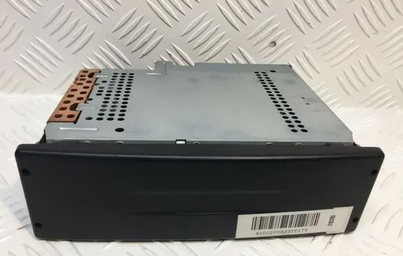 Renault Espace - Grand espace IV Radio/CD/DVD/GPS head unit 8200205833