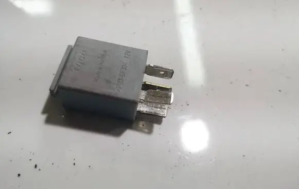 Volkswagen PASSAT CC Other relay 1K0951253