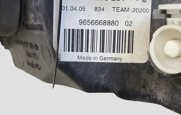 Peugeot 407 Headlight/headlamp 965666888002 0301213201