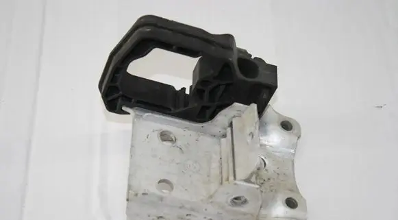 BMW 5 F10 F11 Radiator support slam panel bracket 7186514