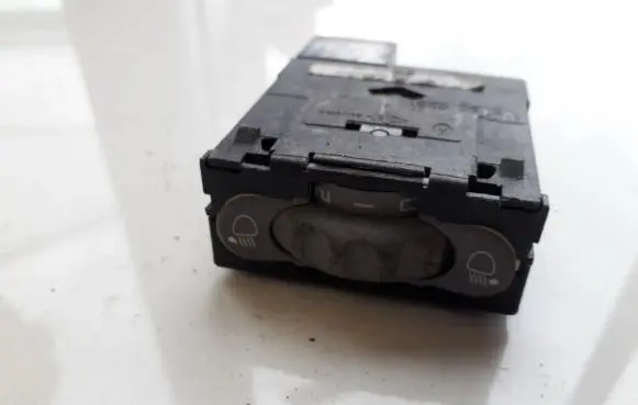 Renault Scenic I Headlight level height control switch 7700433081