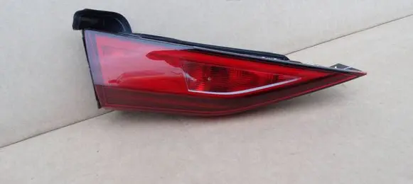 Audi A3 8Y Tailgate rear/tail lights 8Y0945075