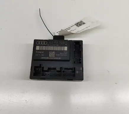 Audi Q7 4L Door control unit/module 4L0959792B 4L0910793B