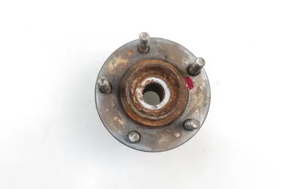 Mitsubishi Outlander Stub axle 