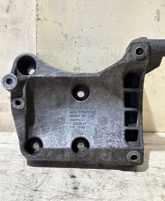 BMW 3 E90 E91 A/C compressor mount bracket 7796352 64557796352