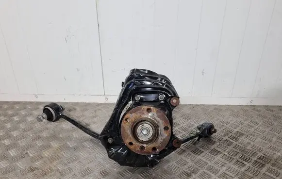 BMW X3 F25 Front wheel hub spindle knuckle 6855953 6787673 7598027