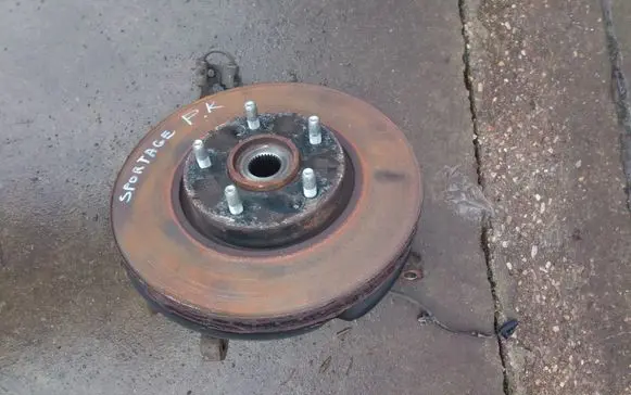 KIA Sportage Front wheel hub