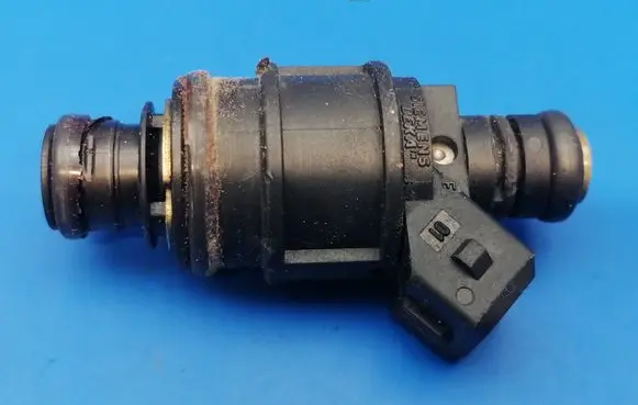 MG ZT - ZT-T Fuel injector MJY100620