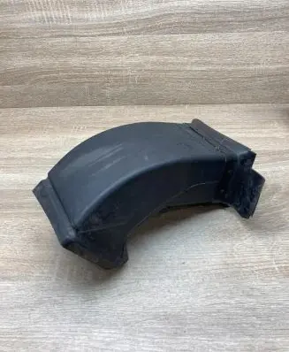 BMW 7 E38 Brake cooling air channel/duct 8125968